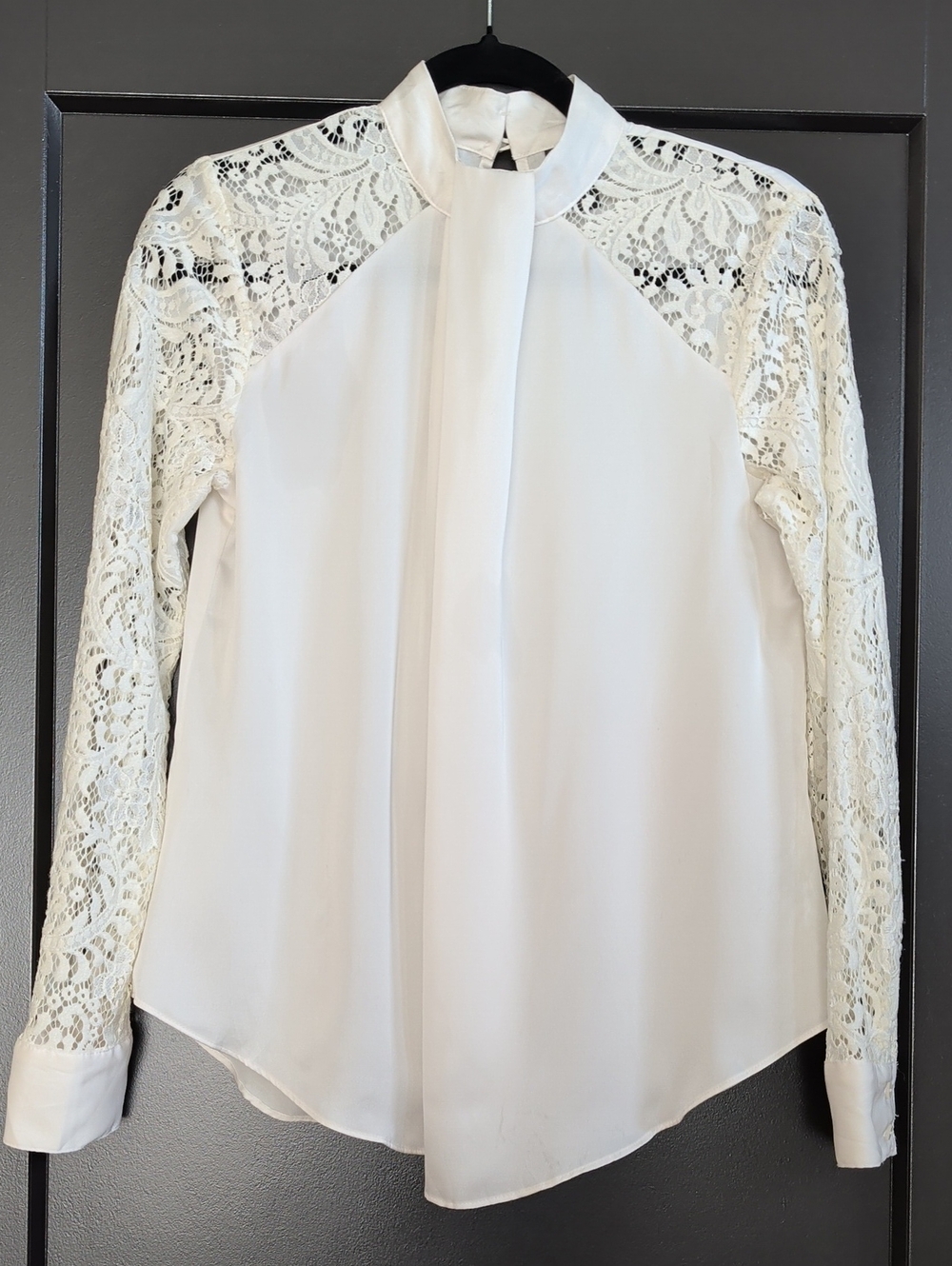 White High Neck Lace Sleeve Blouse